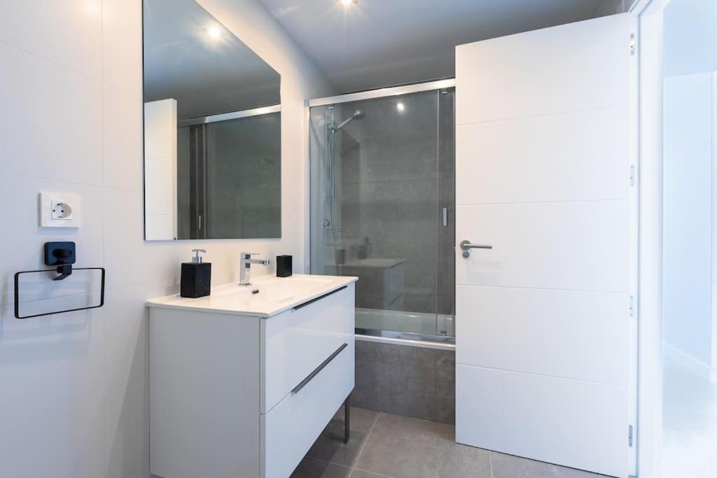 Apartment Dona Julia Sea View Marvel Casares